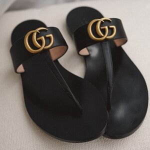 Gucci Black Leather Sandals